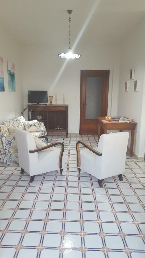 Casa Del Levante Riposto Bagian luar foto