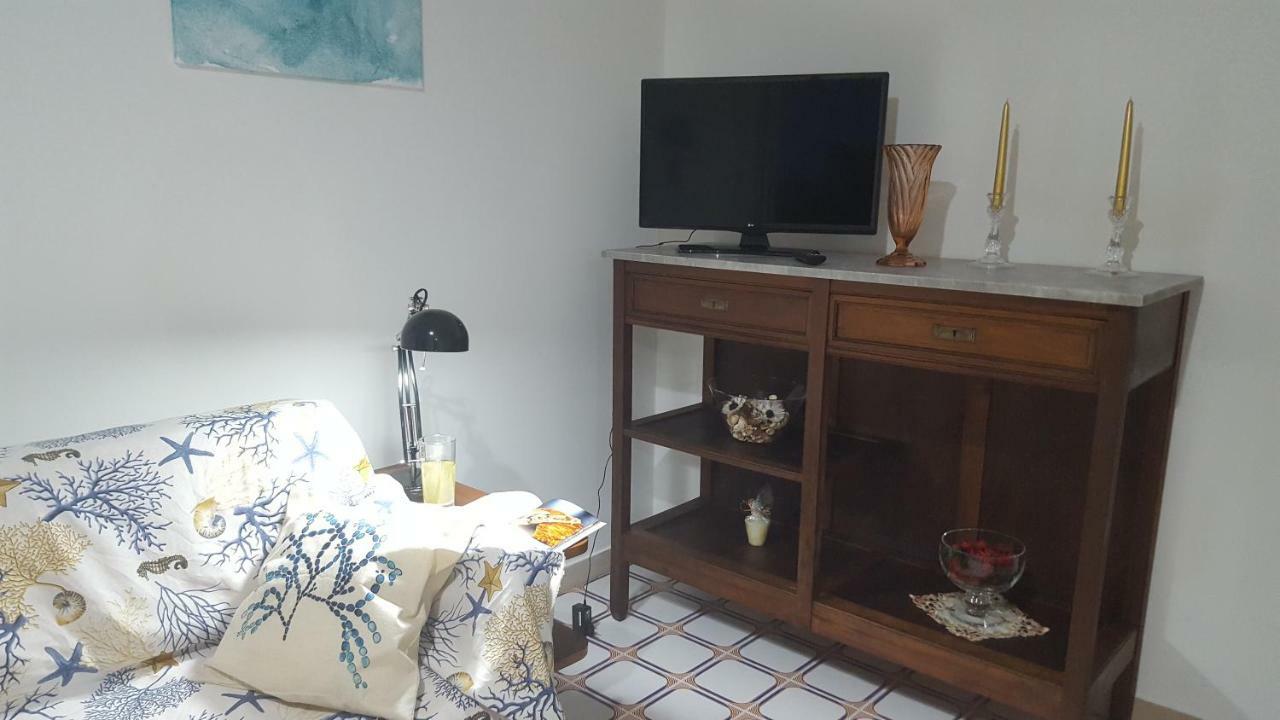 Casa Del Levante Riposto Bagian luar foto